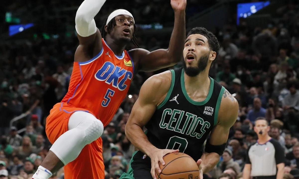 NBA Βαθμολογία – Αποτελέσματα: Οι Σέλτικς κέρδισαν και τους Θάντερ με τον Τέιτουμ να κάνει την διαφορά στο παιχνίδι.