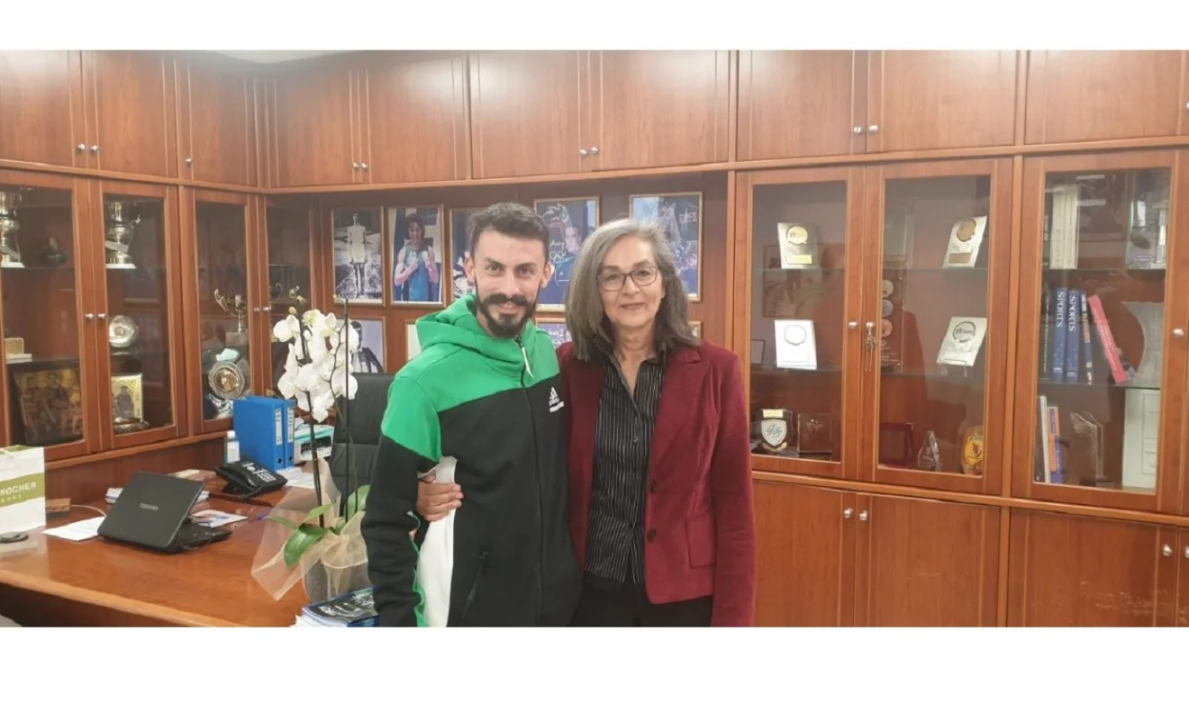 Τo φτερούγισμα στα πόδια του Κώστα Γκελαούζου του Παναθηναϊκού δεν κόπασε μετά τη μεγάλη νίκη του στον 38ο Αυθεντικό Μαραθώνιο της Αθήνας.