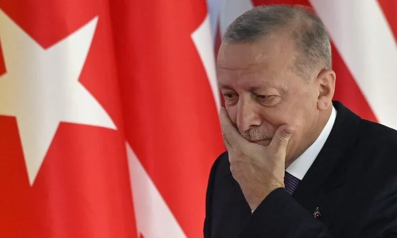Ελληνοτουρκικά: Ηχηρή απάντηση της Ελλάδας στην Τουρκία - «Οξύμωρο να ισχυρίζεται ότι παλεύει για ειρήνη»