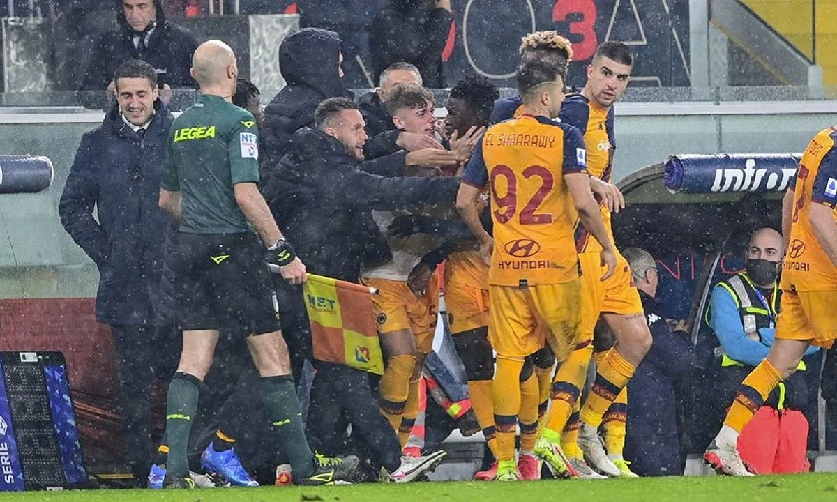 Οι πανηγυρισμοί των φιλοξενούμενων στο Τζένοα - Ρόμα