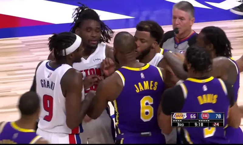 NBA: Απίστευτο - Ξύλο και αποβολές για ΛεΜπρόν Τζέιμς και Αιζάια Στιούαρτ (vid)