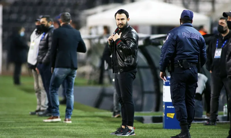 Άρης: Ο Καρυπίδης ζητάει σιωπή από την Τούμπα