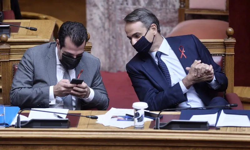 Καταρρέει η δημοτικότητα του Κυριάκου Μητσοτάκη μετά το πρόστιμο των 100 ευρώ