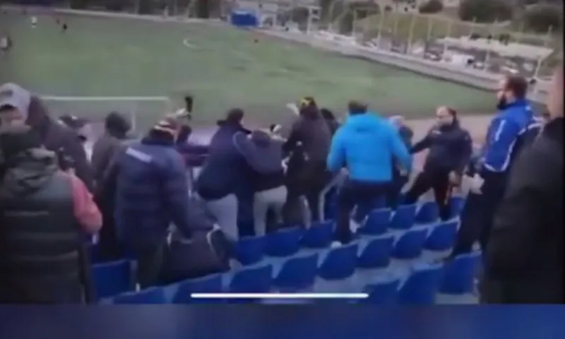 ΕΠΣΑ: Απίστευτες εικόνες - Ξύλο με κατσαβίδια και γκλοπ! (vid)
