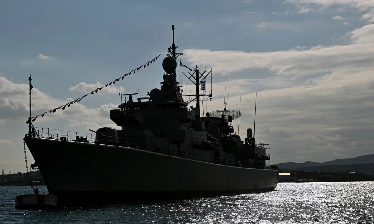 Ανήμερα του εορτασμού του Αγίου Νικολάου, αξίζει να γίνει μια αναφορά σε όλους όσοι περνούν τη ζωή τους σε φρεγάτες και πλοία γενικώς