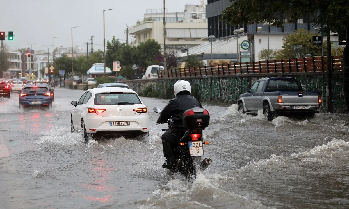 Καιρός: Το χειμωνιάτικο σκηνικό του καιρού επεκτείνεται σταδιακά σε όλη τη χώρα με μια κακοκαιρία διαρκείας.