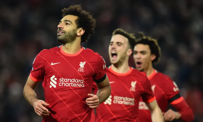 Premier League: Με σπρώξιμο η Σίτι, με ζόρι Λίβερπουλ και Τσέλσι