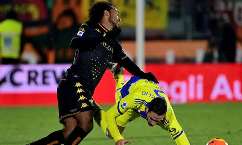 Βενέτσια - Γιουβέντους 1-1:  «Κόλλησε» η «Κυρία», σαρωτική Φιορεντίνα - Δείτε τη βαθμολογία