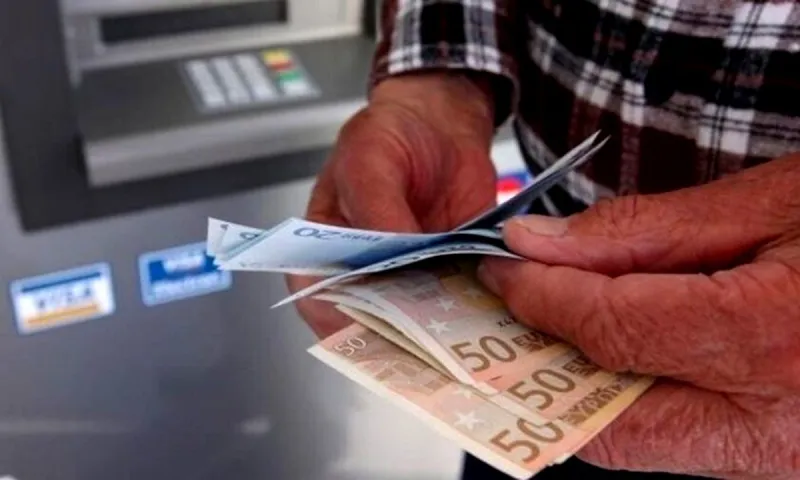 Έκτακτο επίδομα 250 ευρώ: Θα καταβληθεί στους συνταξιούχους πριν από τα Χριστούγεννα;
