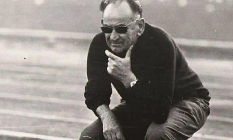 13 Δεκεμβρίου 1967: Όταν η Χούντα έδιωξε τον Μπούκοβι (vid)