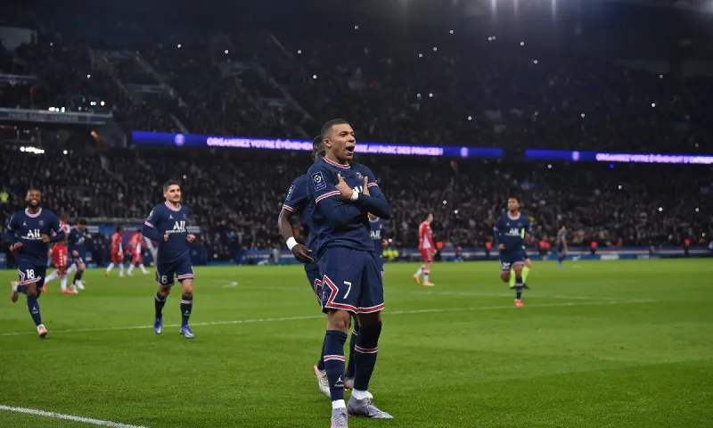 Παρί Σεν Ζερμέν - Μονακό 2-0: «Άπιαστη» με Εμπαπέ