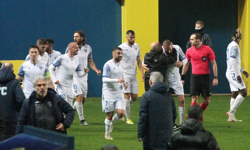 Νίκος Βαφέας: Ο φορ που έγινε στόπερ και «εκτελεί» ακόμα