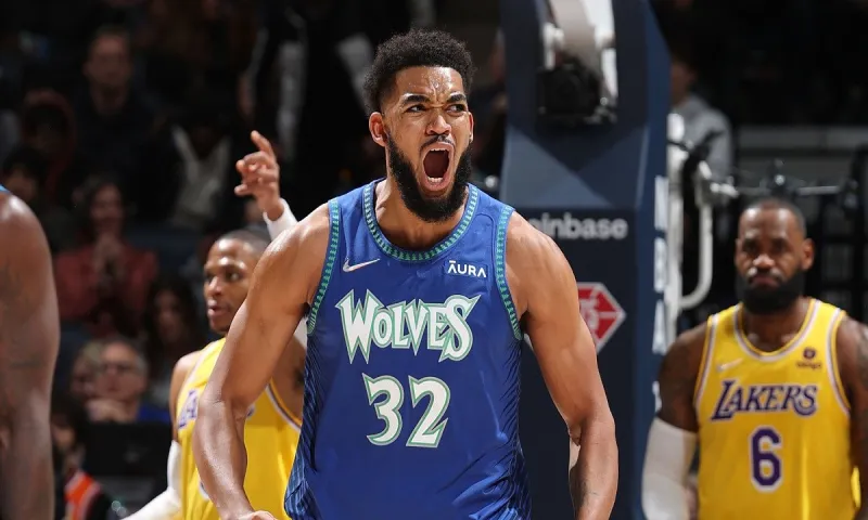 NBA Βαθμολογία – Αποτελέσματα: «Διέλυσαν» τους Λέικερς οι Τίμπεργουλβς, σπουδαίοι Γουόριορς στη Βοστώνη!