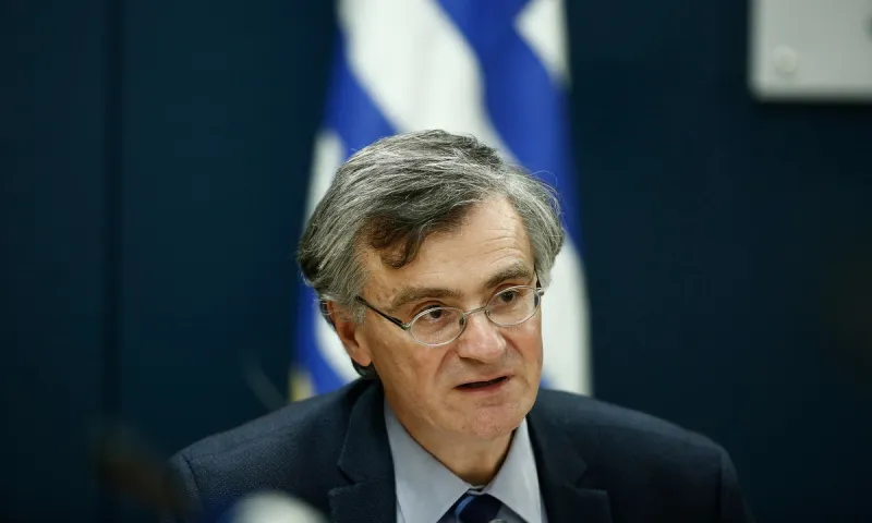 Πληροφορίες για παραίτηση Τσιόδρα μετά το άδειασμα από Μητσοτάκη