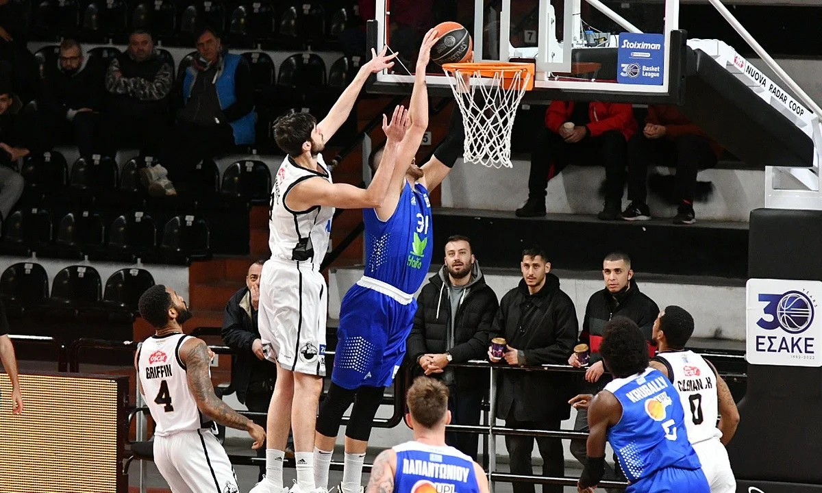 Απόλλων Πάτρας - Λάρισα 74-82: Νίκη – ανάσα 2,5 μήνες μετά