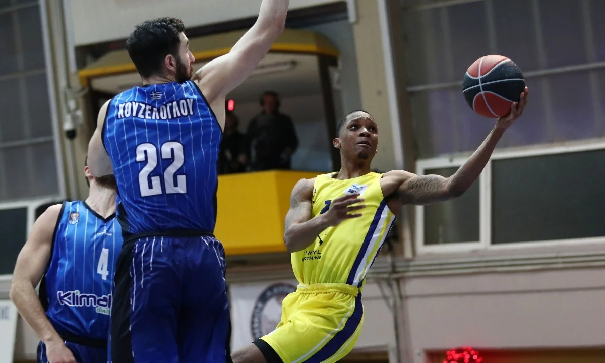 Λαύριο - Ηρακλής 87-71: Με κορυφαίο τον Τάισον Κάρτερ, το Λαύριο επικράτησε του Ηρακλή σχετικά εύκολα και «σκαρφάλωσε» στην 3η θέση.