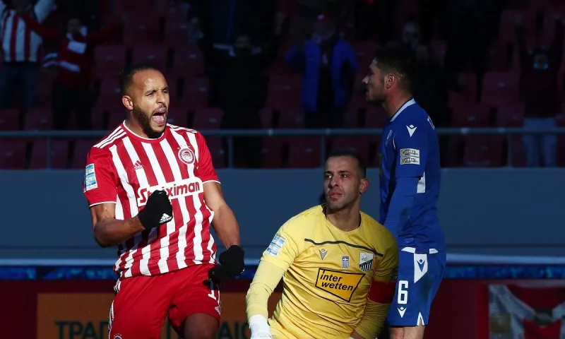 Ολυμπιακός - Λαμία 1-0: Ο Ελ Αραμπί συνέχισε το σερί που «απείλησε» ο Σαράνοφ