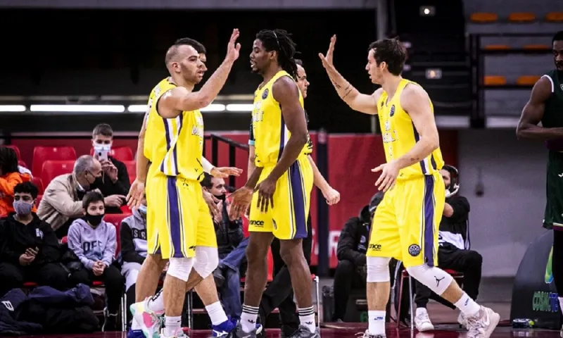 Λαύριο- Μάλαγα 70-58: Play In με Τρεβίζο ή Φάλκο