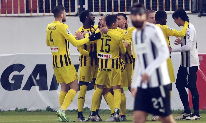 ΟΦΗ - Άρης 0-2: Λείπει, πριν ακόμα φύγει ο Καμαρά! (vids)