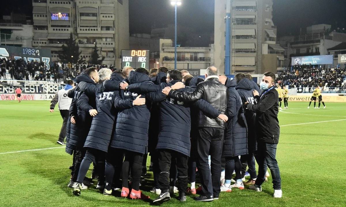 Πρώτο φαβορί για υποβιβασμό ήταν το περασμένο καλοκαίρι ο Ιωνικός, αλλά έστειλε κόσμο στον κουβά και... άλλους στη Super League 2!