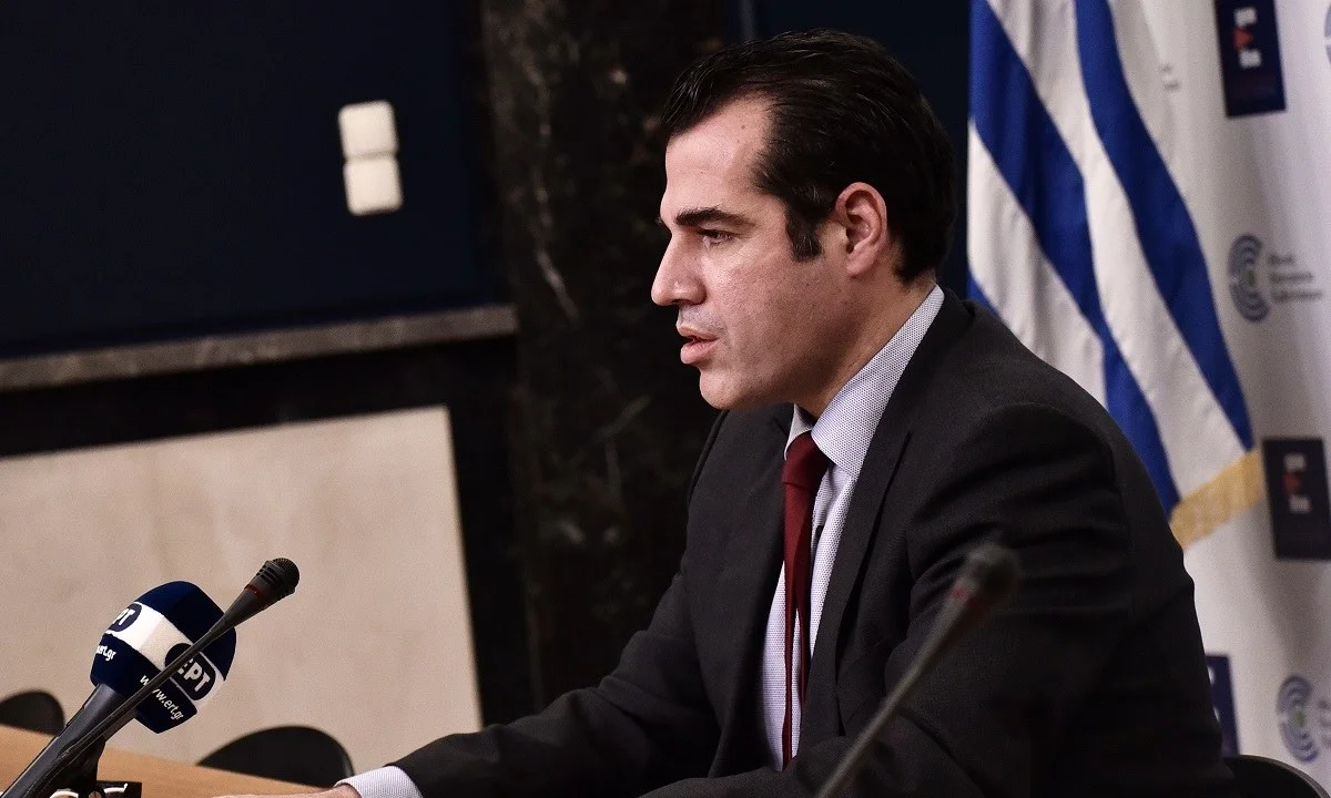 Θάνος Πλεύρης: Η συνάντηση του Υπουργού Υγείας με τους εκπροσώπους της Super League δεν άλλαξε κάτι σχετικά με τα νέα μέτρα.
