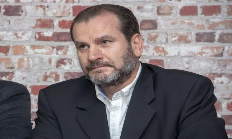 Κύριε Αλικάκο ο Αγιασμός δεν είναι απλά «νεράκι» - «Νεράκι» τρέχουν οι γελοιότητες που γράψατε γι’ αυτό το μέγα θαύμα!