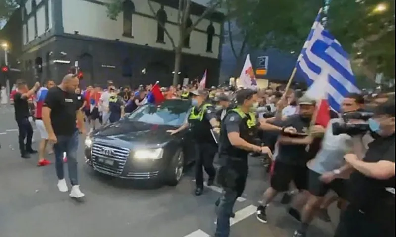 Λαοθάλασσα Ελλήνων της Αυστραλίας αποθέωσε τον Νόβακ Τζόκοβιτς! (vids)