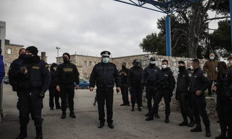 Παίδων Πεντέλης: Ξέσπασμα οργής για τις ντροπιαστικές εικόνες ενός αστυνομοκρατούμενου νοσοκομείου παιδιών!