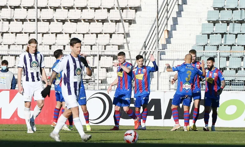 Βαθμολογία Super League: «Ανεβαίνει» ο Βόλος, κολλημένος ο Απόλλων!