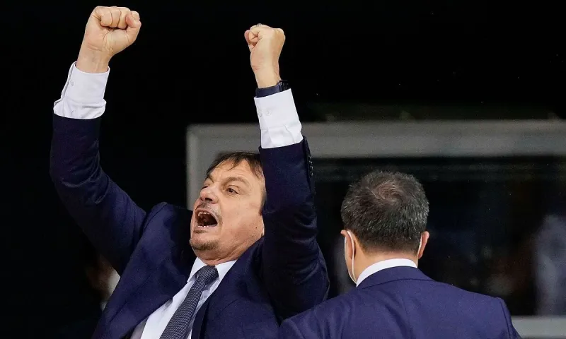 Ο Αταμάν είναι εκνευρισμένος εδώ και χρόνια (Vid)