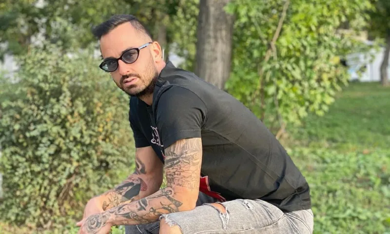 Survivor twitter: Αλληλο-follow Σοϊλέδης και Πιλίδης - «Κλεμμένο ρύζι η Κάτια»