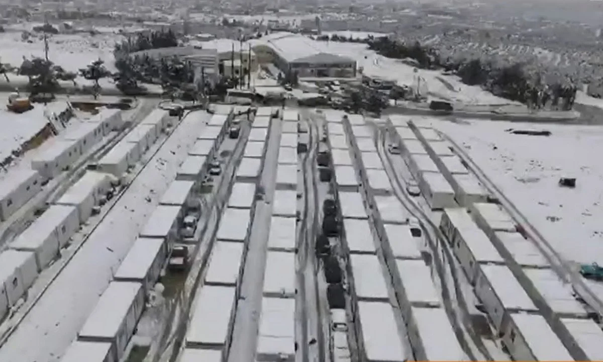 Κακοκαιρία Ελπίδα: Στο έλεος του χιονιά οι σεισμόπληκτοι στο Αρκαλοχώρι - Σοβαρά προβλήματα στην θέρμανση