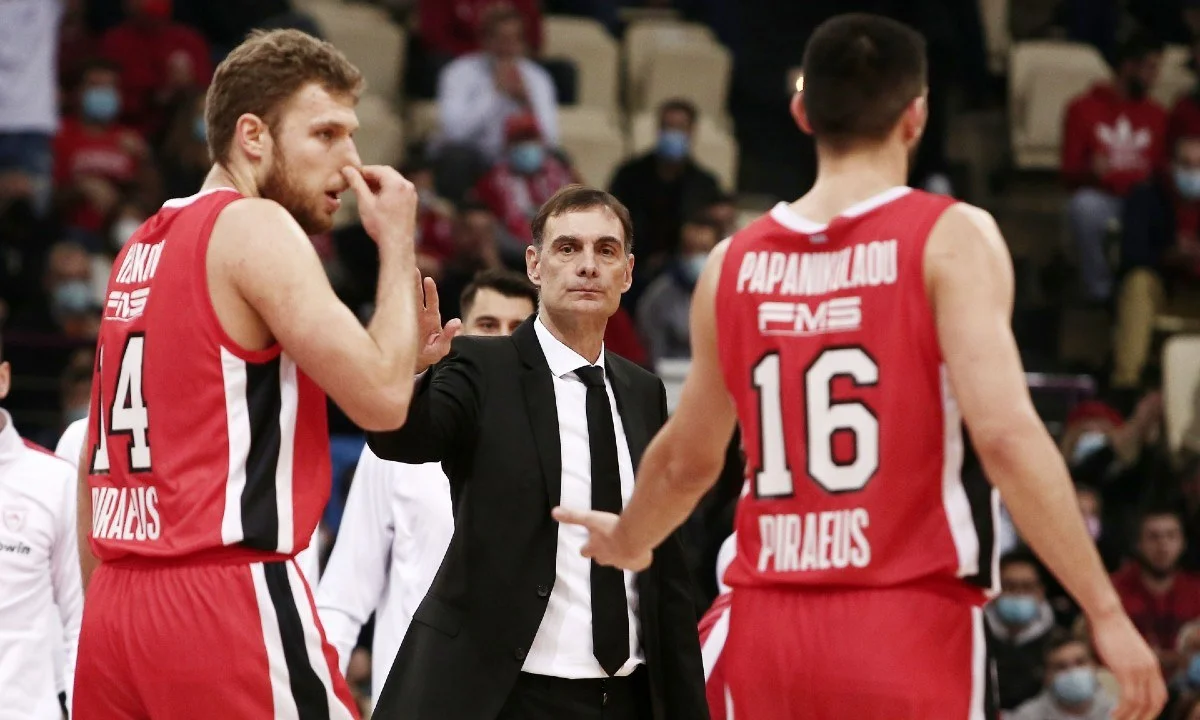 Ολυμπιακός: «Το δις εξαμαρτείν ουκ ανδρός σοφού» λένε. Το «τρεις εξαμαρτείν ουκ γυναικός σοφής» θα πω εγώ και εξηγώ.