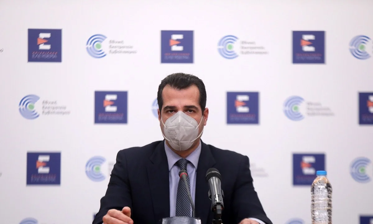 Νέα μέτρα: Μένουν ως έχουν οι περιορισμοί για την παρουσία φιλάθλων στα γήπεδα - Τι ανακοινώθηκε για την εστίαση.