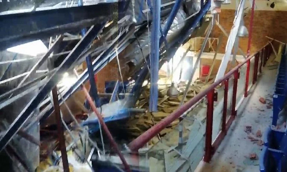 Πολλές καταστροφές άφησε πίσω της η κακοκαιρία «Ελπίδα» και το μπάσκετ μετράει ήδη τις πληγές του.