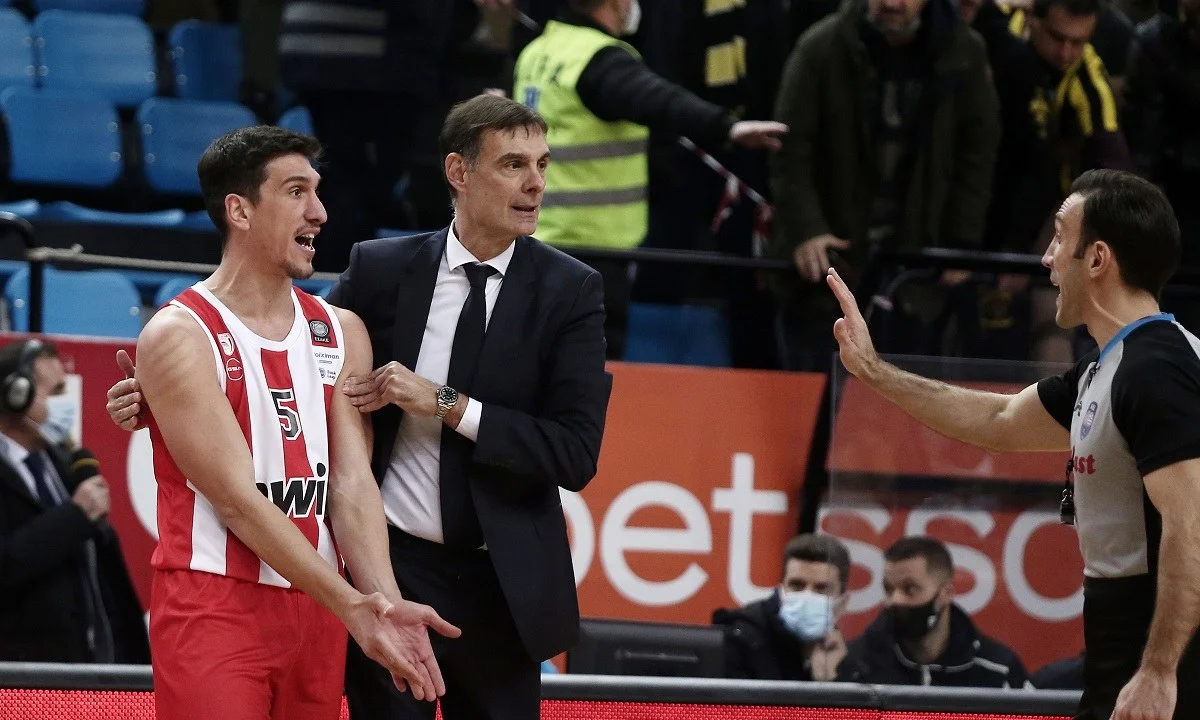 Από τον Ιούλιο του 2019 όταν ο Γιαννούλης Λαρεντζάκης και η ΑΕΚ χώρισαν τους δρόμους τους η μεταξύ τους σχέση δεν ήταν καλή.