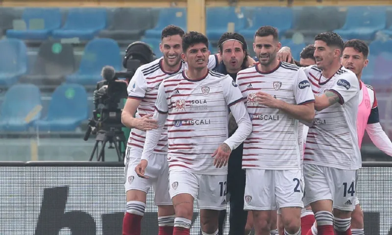 Serie A: Ποιος τίτλος; Η «ελληνική» Κάλιαρι έριξε στο καναβάτσο την Αταλάντα! (vid)