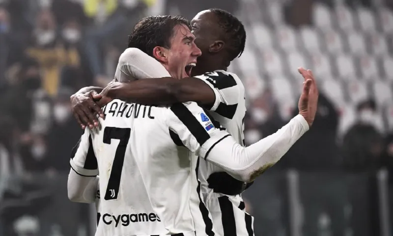 Γιουβέντους - Ελλάς Βερόνα 2-0: Τρίποντο με Βλάχοβιτς και Ζακάρια