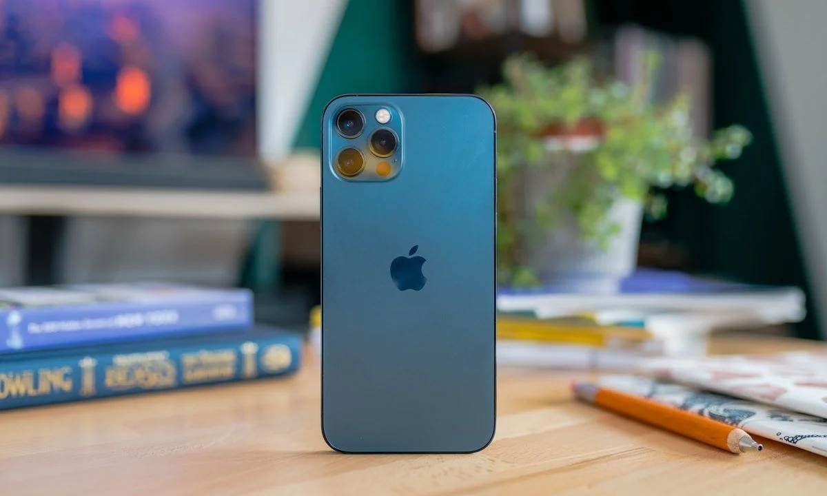 Αυτό είναι το «κρυφό κουμπί» στα iPhone που σου λύνει τα χέρια!