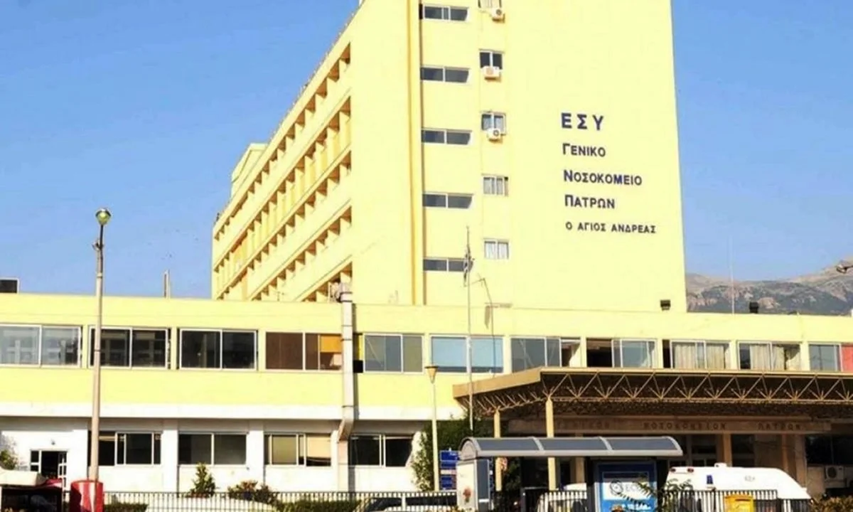 Άλλη μια περίπτωση διασποράς ανάμεσα σε εμβολιασμένους υγειονομικούς συμβαίνει στο νοσοκομείο της Πάτρας «Άγιος Ανδρέας», ενώ η κυβέρνηση συνεχίζει να κρατά εκτός ΕΣΥ τους 6.000 ανεμβολίαστους υγειονομικούς,