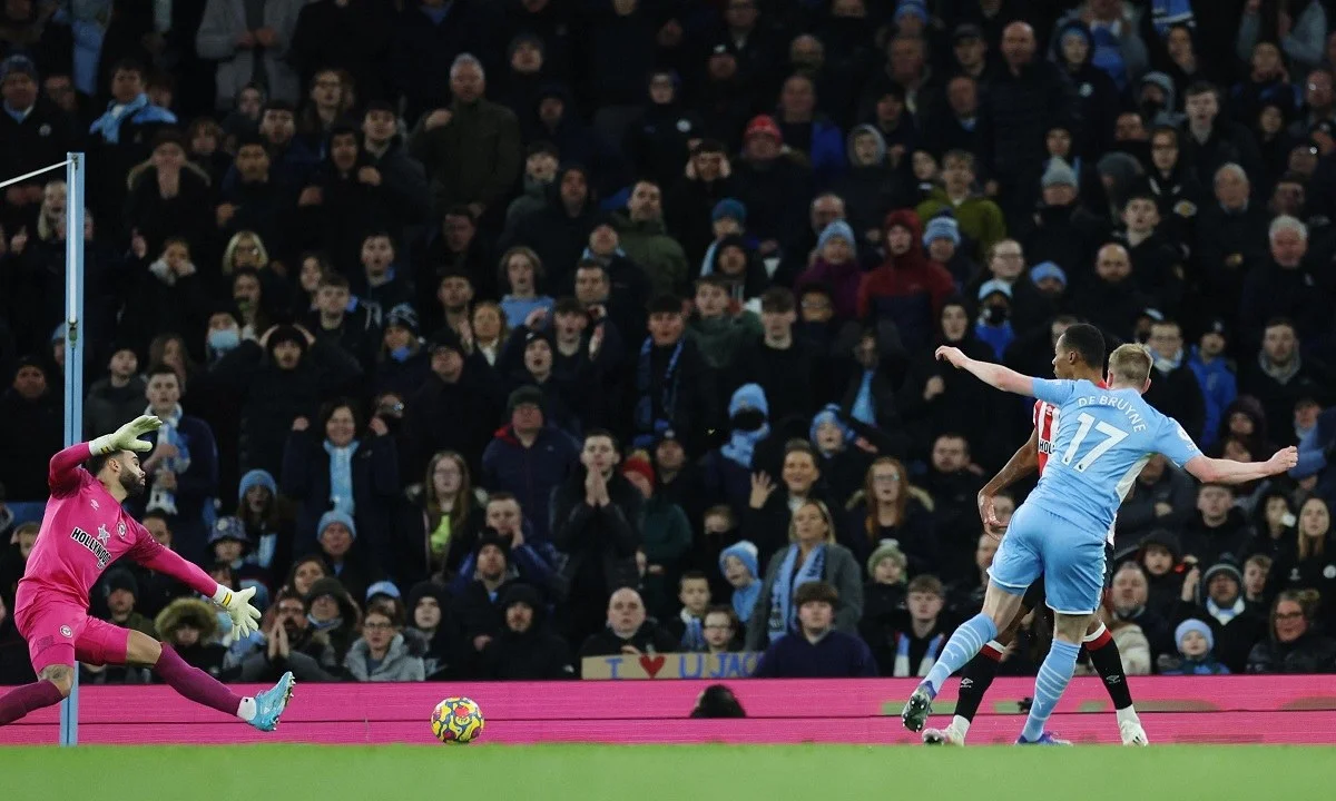 Premier League: Ο Ντε Μπρόινε κάνει το 2-0 κόντρα στην Μπρέντφορντ