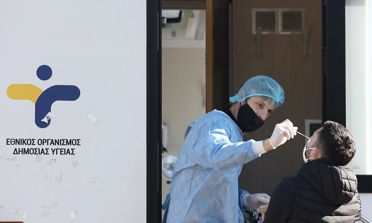 Κορονοϊός: Είναι πραγματικά τραγικό αυτό που συμβαίνει. Εργοδότης μπορεί να κόψει τον μισθό σε κάποιον που δεν θέλει να κάνει το τεστ!