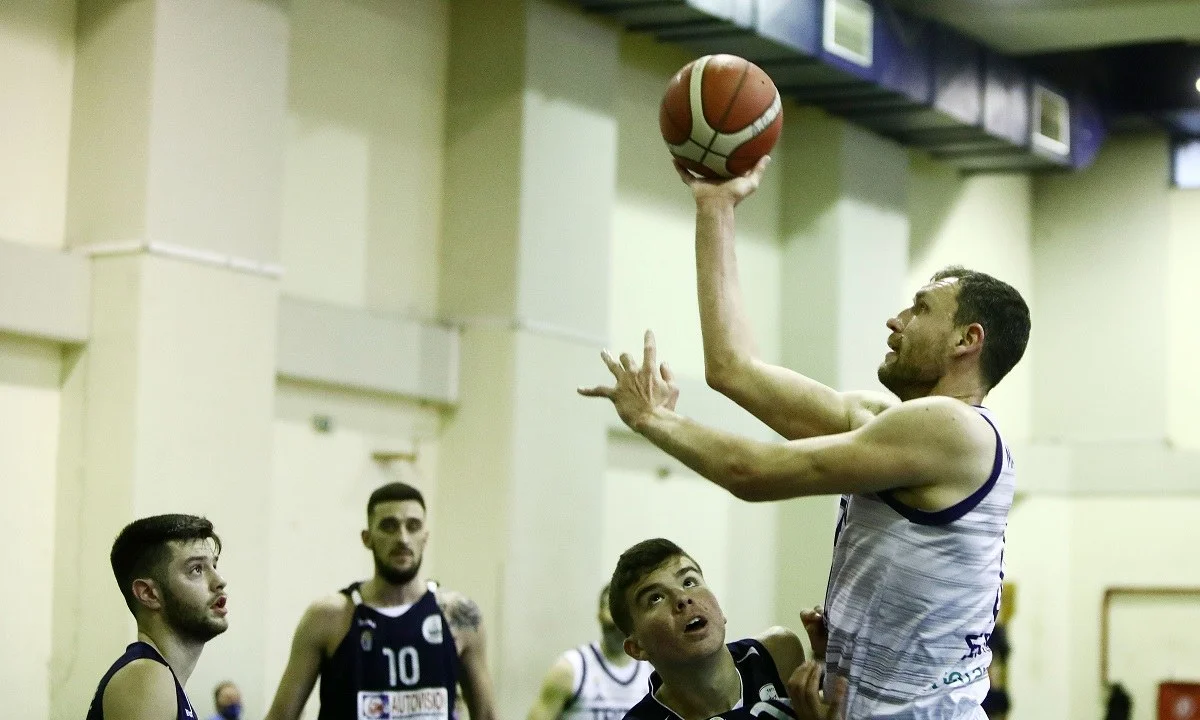 Ο Λουκάς Μαυροκεφαλίδης πέτυχε 51 πόντους στη νίκη του Τρίτωνα με διαφορά 80 πόντων (σκορ 131-51) επί του ουραγού Οίακα Ναυπλίου για τη 16η αγωνιστική της Α2.