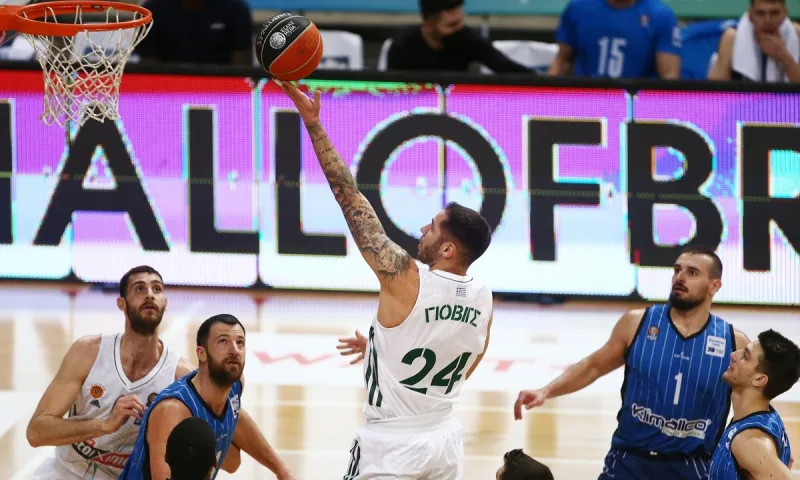 Παναθηναϊκός- Ηρακλής 70-58: Αγγαρεία για τριάντα λεπτά