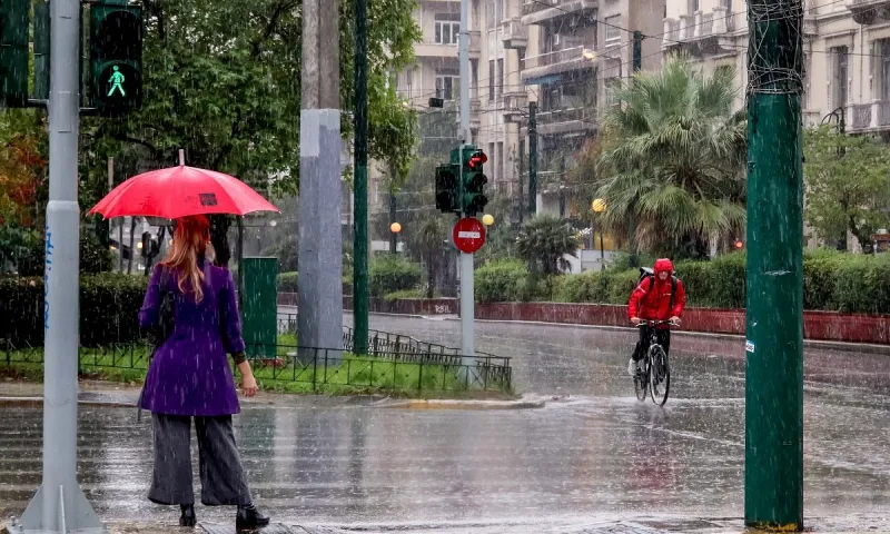 Καιρός: Έκτακτο δελτίο επιδείνωσης - Πού και πότε  θα χτυπήσουν τα ακραία φαινόμενα!