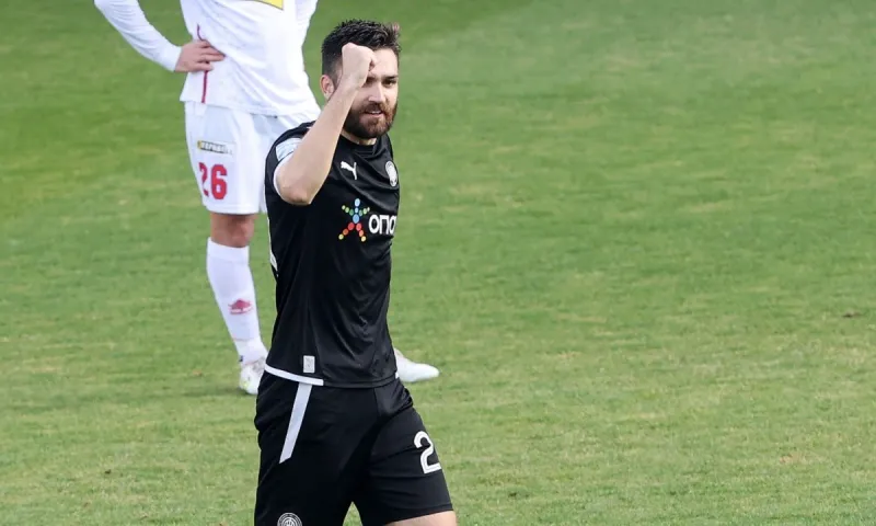 Super League νέα (23/2): Θλάση ο Τοράλ, σε αναμμένα κάρβουνα ο ΠΑΣ