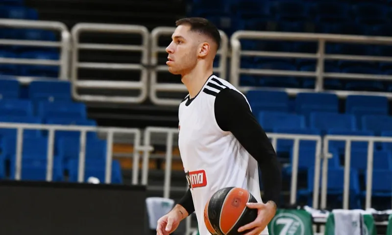 Νοκ άουτ για είκοσι ημέρες ο Γιόβιτς