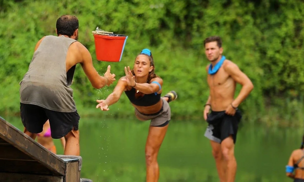 Survivor 2/3: Σκηνές από το παρελθόν έφεραν οι κουβάδες