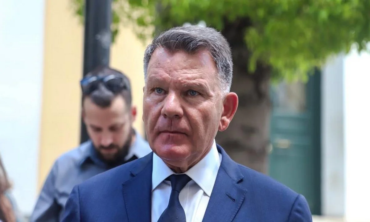 Η ΠΑΕ ΑΕΛ και ο Αλέξης Κούγιας εξέδωσαν ανακοίνωση για την υπόθεση των 100 κιλών κοκαϊνης, για την οποία σύμφωνα με δημοσιεύματα, υπάρχει και ποδοσφαιρική εμπλοκή, κάνοντας αναφορά στην ΠΑΕ Βέροια!