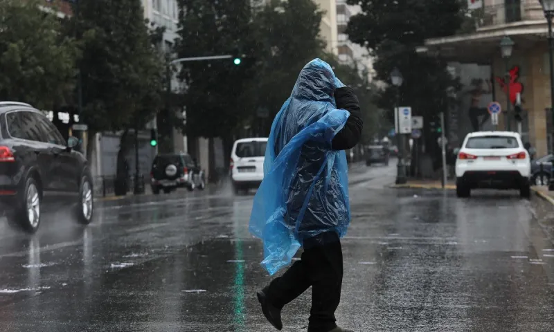 Καιρός (Τρίτη 8/3): Επιμένει το χειμωνιάτικο σκηνικό